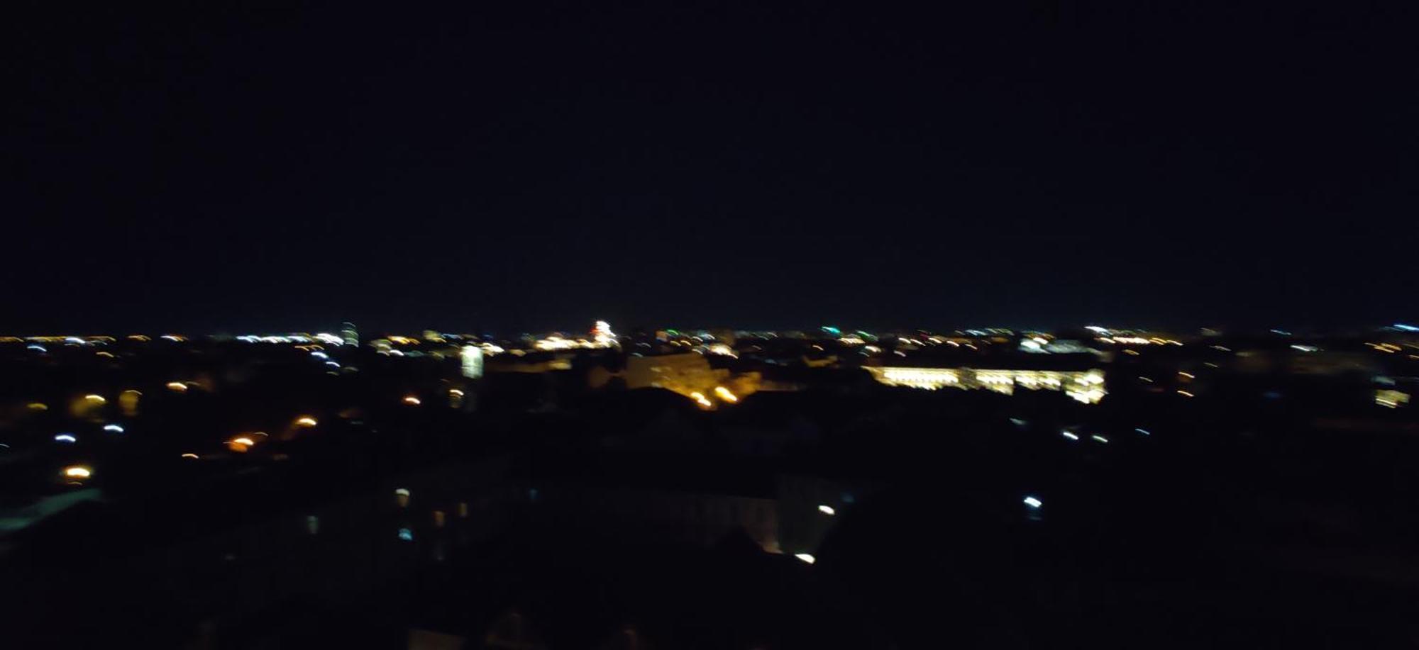 Over The City 拉迪亚 外观 照片